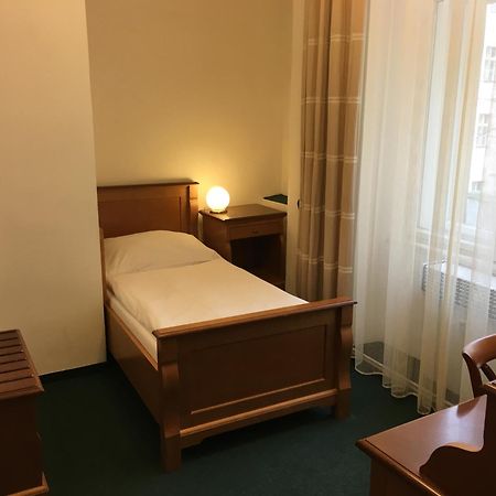 Brezina Pension Prague Exterior photo