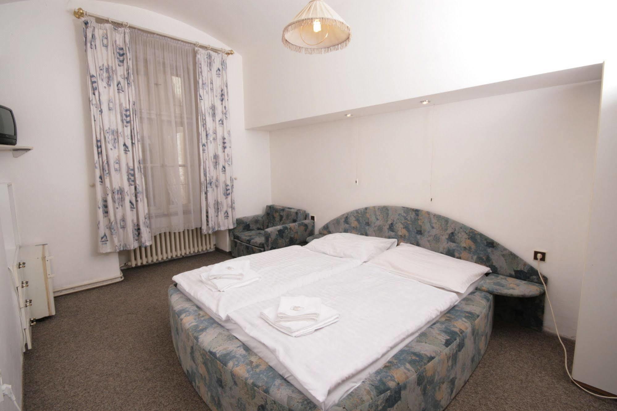 Brezina Pension Prague Exterior photo